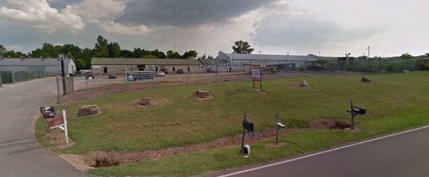 9373 Macon Rd, Cordova, TN 38016